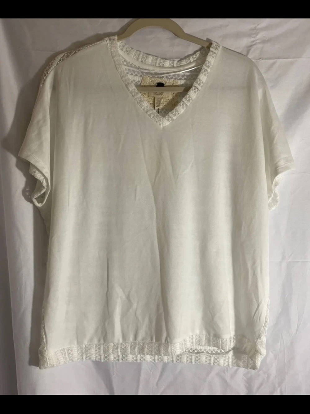 Cupio White V-Neck Lace Trim Tunic Top